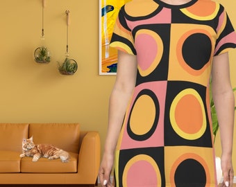 Retro Geometric Mini T-Shirt Dress: 60s Mod Style