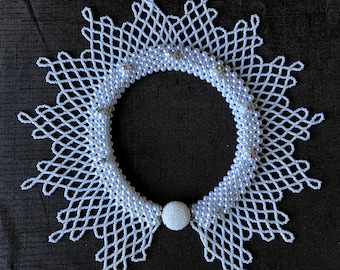 Vintage Beaded Collar Necklace – 1970s White Glass Beads