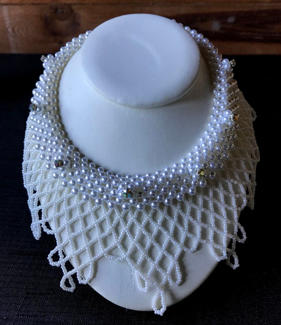 Vintage Beaded Collar Necklace – 1970s White Glas… - image 7