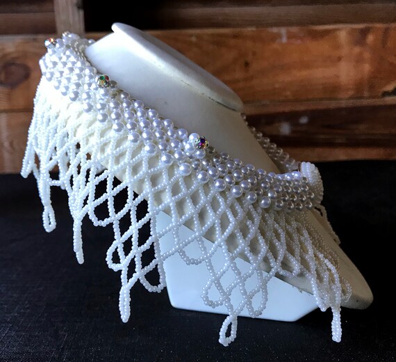 Vintage Beaded Collar Necklace – 1970s White Glas… - image 6