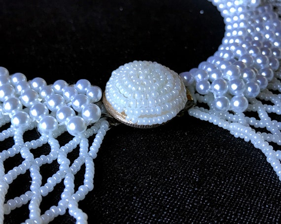 Vintage Beaded Collar Necklace – 1970s White Glas… - image 3