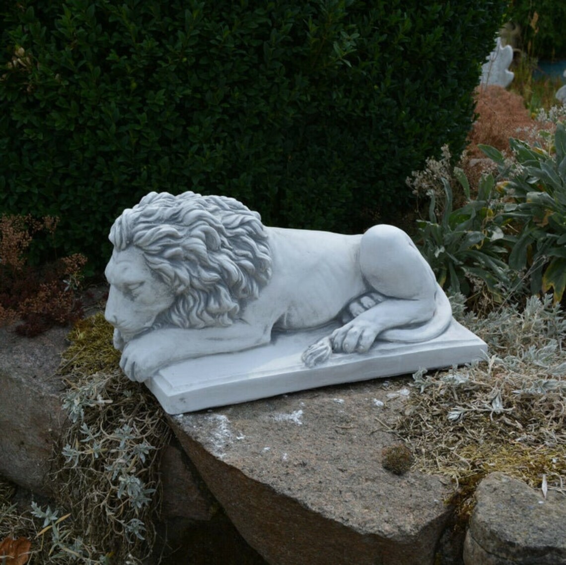 CONCRETE LION 39 lb. Lion statue lying lion animal statue Etsy