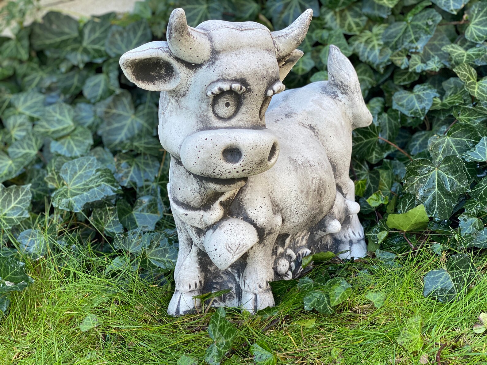 COW STATUE 44 lb. Concrete cow Garden figures Stone cast Etsy