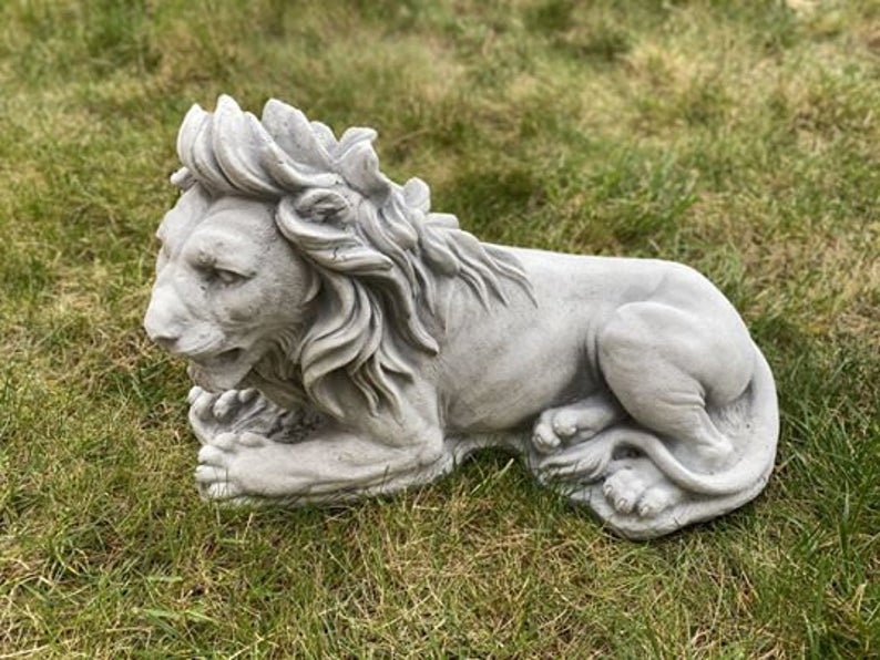 CONCRETE LION 29 lb. Lion statue Lying Lion Animal Statue Etsy