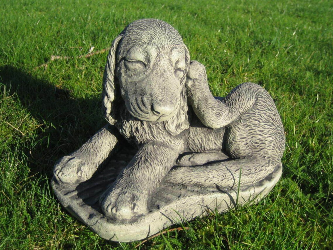 concrete spaniel statue