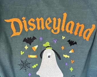 Goofy Ghost Halloween Sweatshirt: Spooky Park Vibes