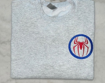 Besticktes Spinnen Shirt: Helden Freizeitpark T-Shirt