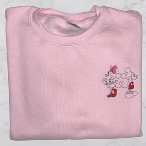 Valentine Mouse Sweatshirt, Vintage inspired Sweatshirt