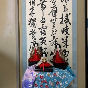 RARO! 3 vecchie bambole giapponesi vintage Hina Matsuri Sannin Kanjo Court dame dell&#39;imperatrice Sake Kimono bambole tradizionali in porcellana Festival delle ragazze