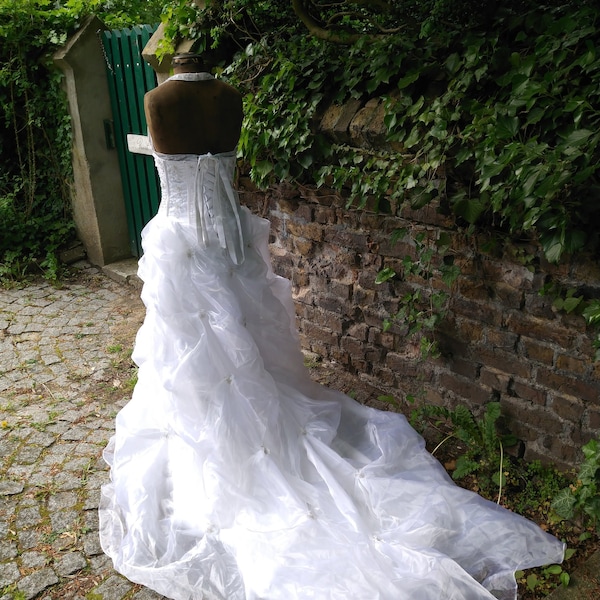 Korsagen Weiß Vintage Kleid Hochzeitskleid Ballkleid Corsage Boudoir shabby chic Gr.40/42 Hochzeit Pailletten Tüll Schleppe Stickereien