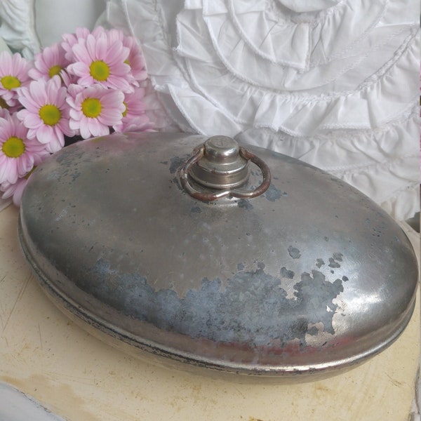 So shabby: Alte Wärmflasche Bettflasche Bettwärmer Oval mit Verschluß aus Frankreich Brocante Patina