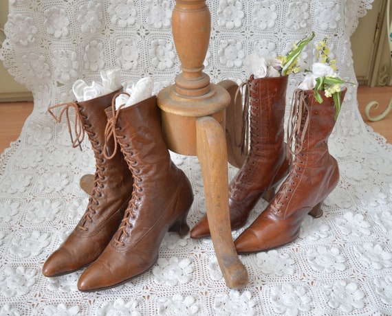 Antique noble Victorian women's boots lace-up boo… - image 7