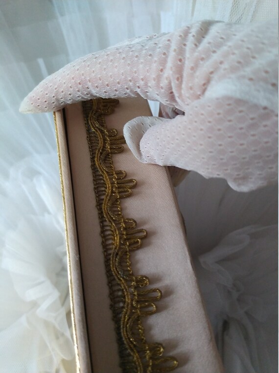 RARE: vintage boudoir shabby box silk fabric box … - image 7