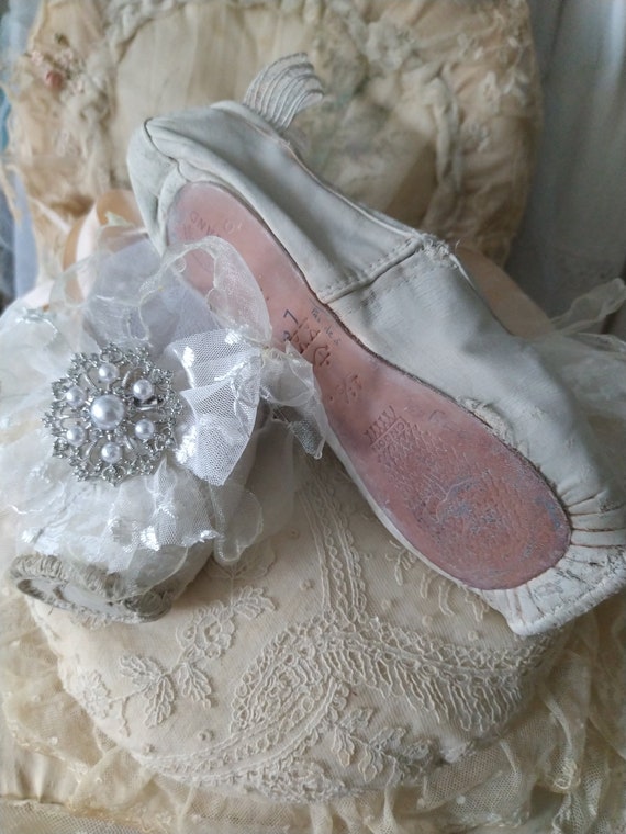 Romantic Beaded Silk Leather Ballet Shoes Dancing… - image 9