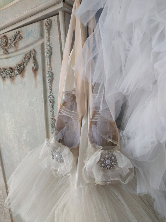 Romantic Beaded Silk Leather Ballet Shoes Dancing… - image 1