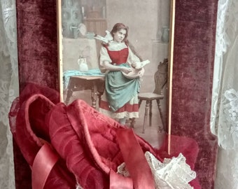 Brocante edle Ballettschuhe Spitzenschuhe aus dem Musical "The Red Shoes"  Rot Viktorianisch Edwardian