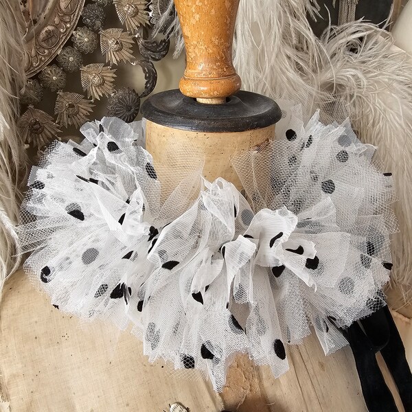 Pierrot Pierrette Samt Pünkten Polka Dots Karneval Kostüm Krause Tüllkragen Creme Weiß Schwarz Viktorianisch Kragen Tüll Halskrause Harlekin