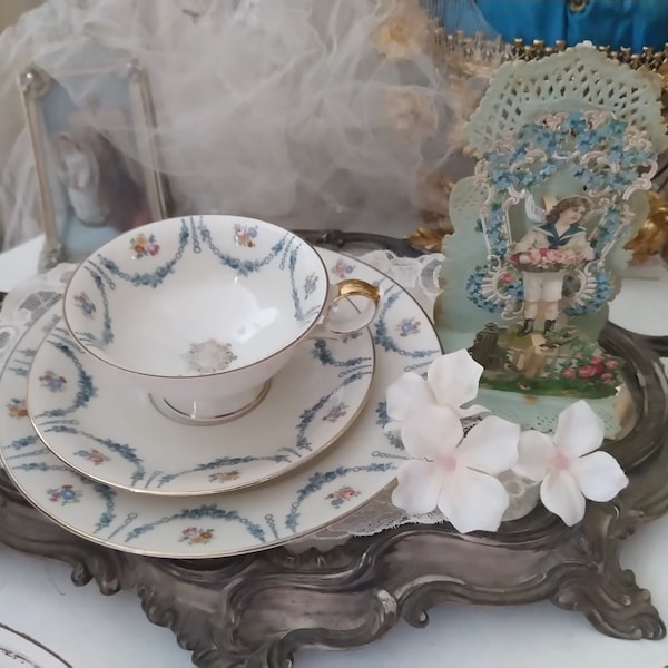 Vintage collection cup flowers rose garland 50/60s flower pattern gold rim 3 place setting art Kronach Bavaria blue plate cup porcelain