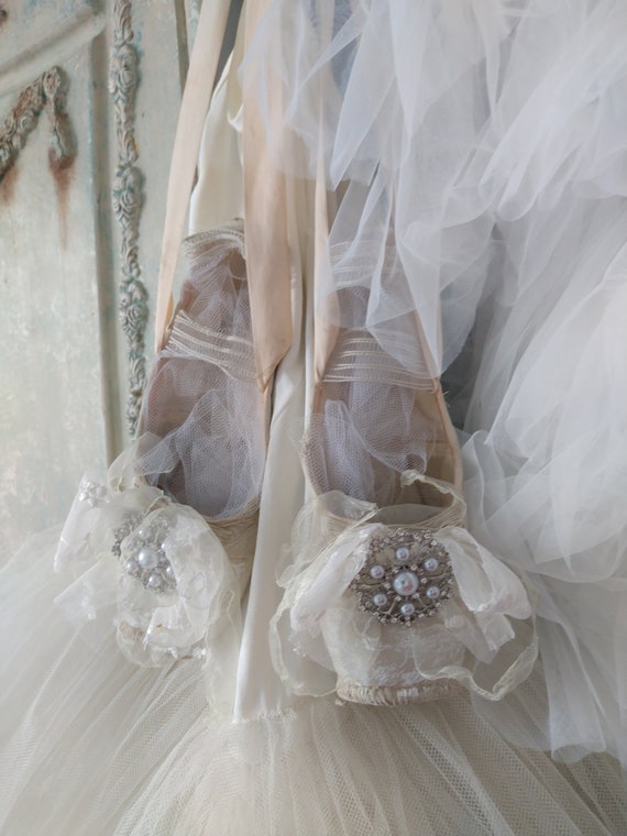 Romantic Beaded Silk Leather Ballet Shoes Dancing… - image 10