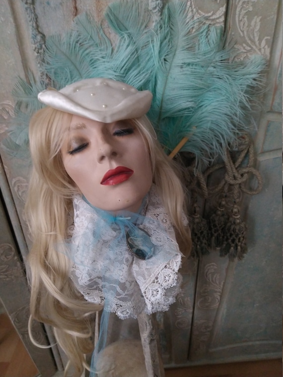 Shabby and Brocante Charm: Vintage Floral Hat Cage 1930s  display picture 1
