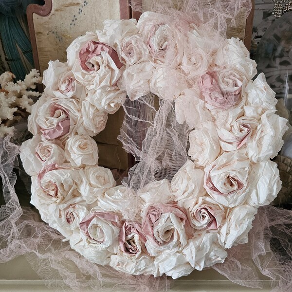 XL Verträumte gewachste Rosen romantischer üppiger Kranz Dekoration Rosa Tüll Vintage Brocante shabby chic handgemacht Wandkranz Türkranz