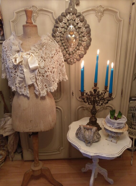 Vintage cape brocante lace silk tulle