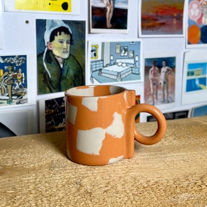 Taza de cerámica MÁRMOL NARANJA / Taza de café colorida / Taza de gres única / Taza de cúrcuma / Taza de oficina HANDLE NR 2