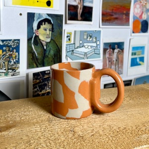 Taza de cerámica MÁRMOL NARANJA / Taza de café colorida / Taza de gres única / Taza de cúrcuma / Taza de oficina HANDLE NR 1