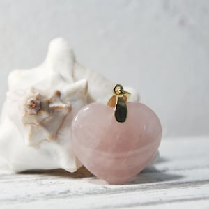 Rose quartz heart pendant | Crystal heart | Crystal jewelry | Gift | Rose quartz | Love | Heart goddess