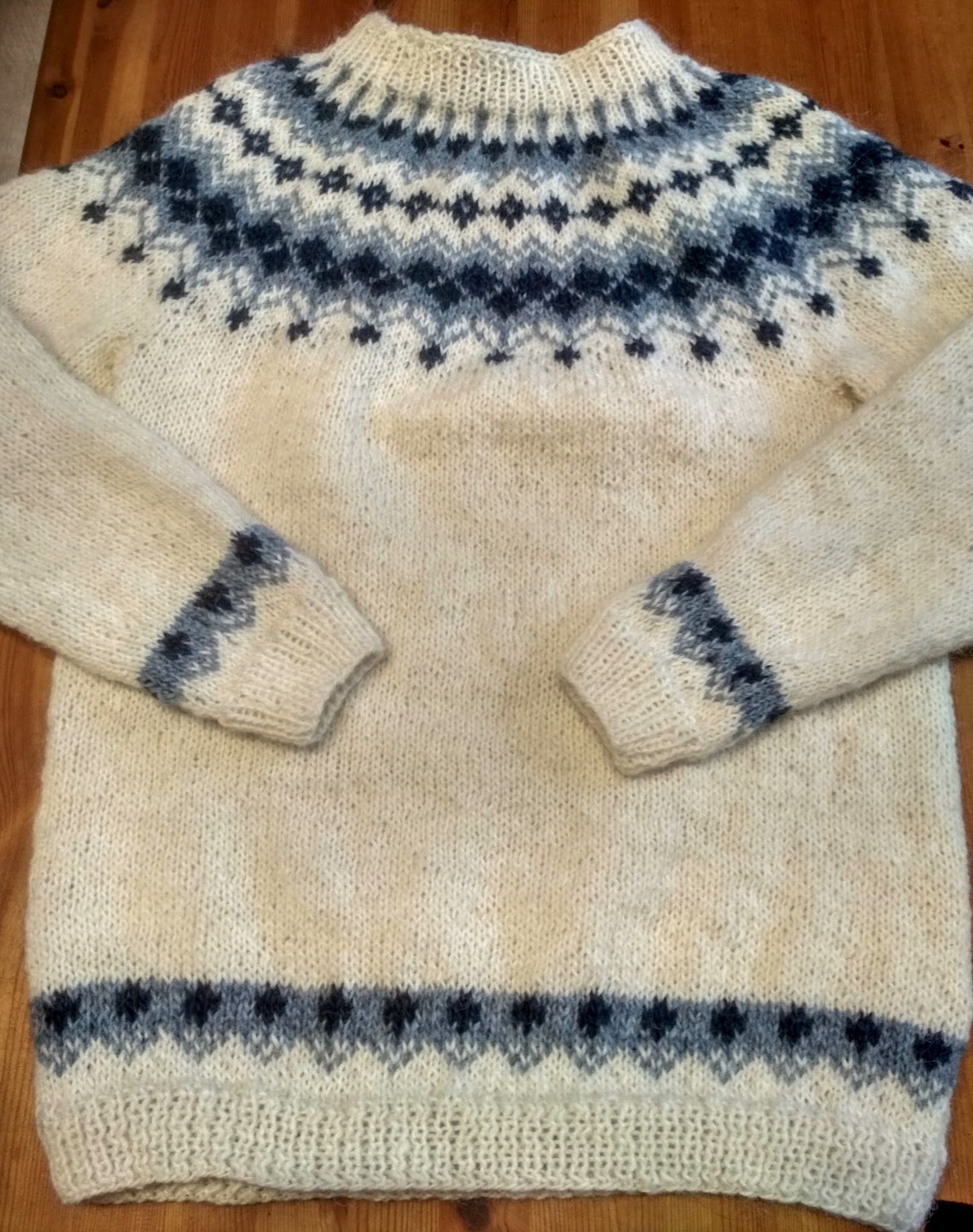 Lopapeysa Hand-knitted Icelandic Wool - Etsy