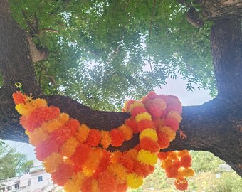 30 PC-Verkauf auf indische Ringelblumenblume künstliche dekorative Deewali-Ringelblumengirlanden-Schnüre für Weihnachtshochzeitsfest-Dekoration