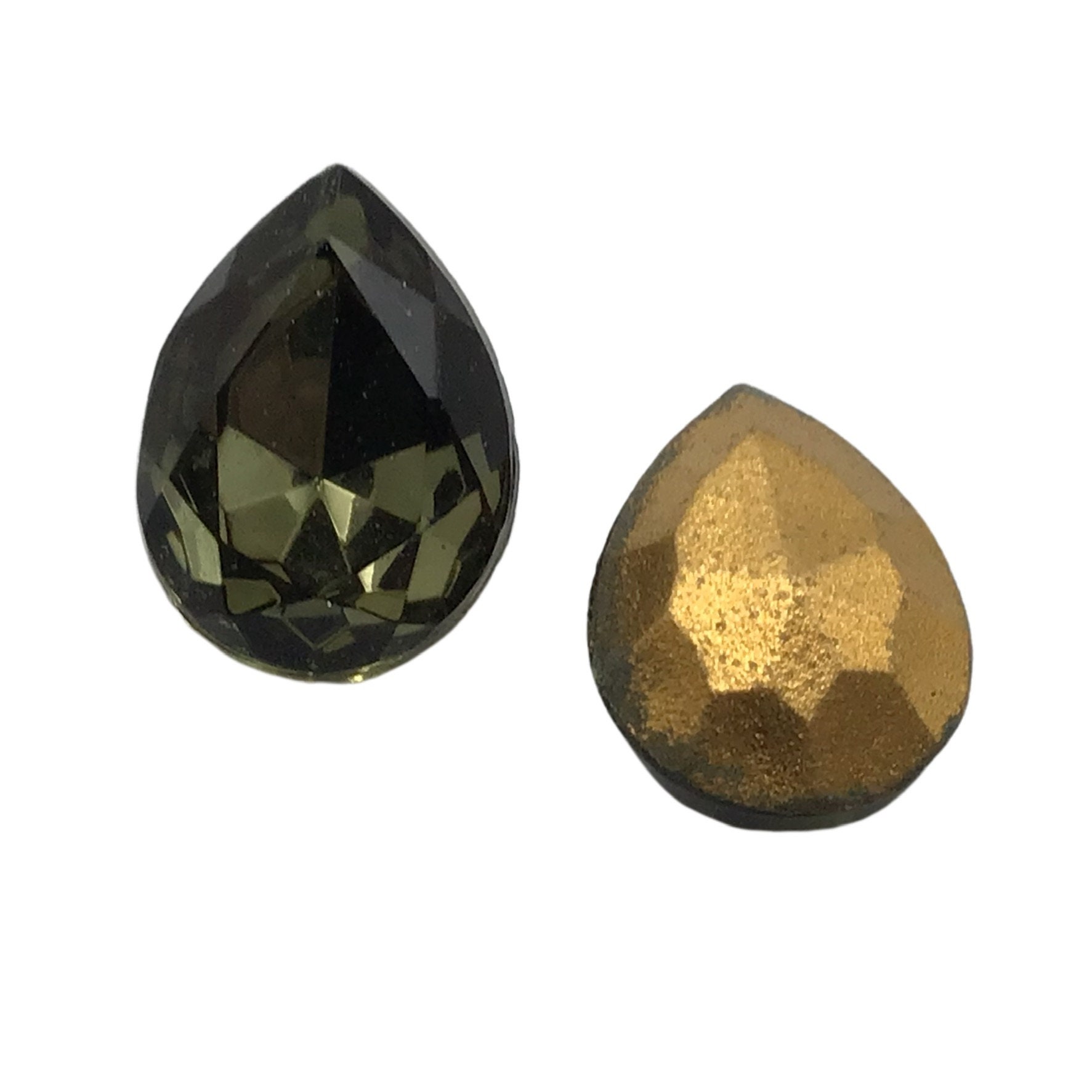 36 Pcs 15x11mm Black Diamond Pear Shaped Vintage Glass 36 Pcs 15x11mm Black Diamond Pear Shaped Vintage Glass