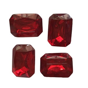 12 st - 25 x 18 mm Siam Ruby Vintage Crystal Strass Åttkantiga från Tjeckoslovakien