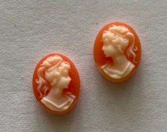 132 pcs - 10x8mm Lady Head Cameo Coral and Ivory Vintage Glass