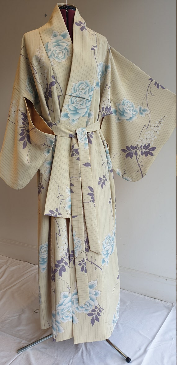 Vintage Kimono / Dressing Gown