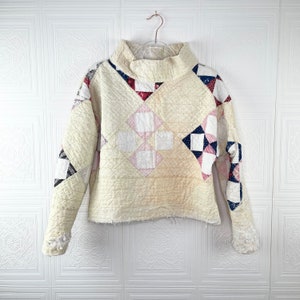 Quilt Funnel Neck Pullover / Small / Vintage Patchwork Quilted Sweater / Top made from old quilt / Broken Sash / Oscilatey