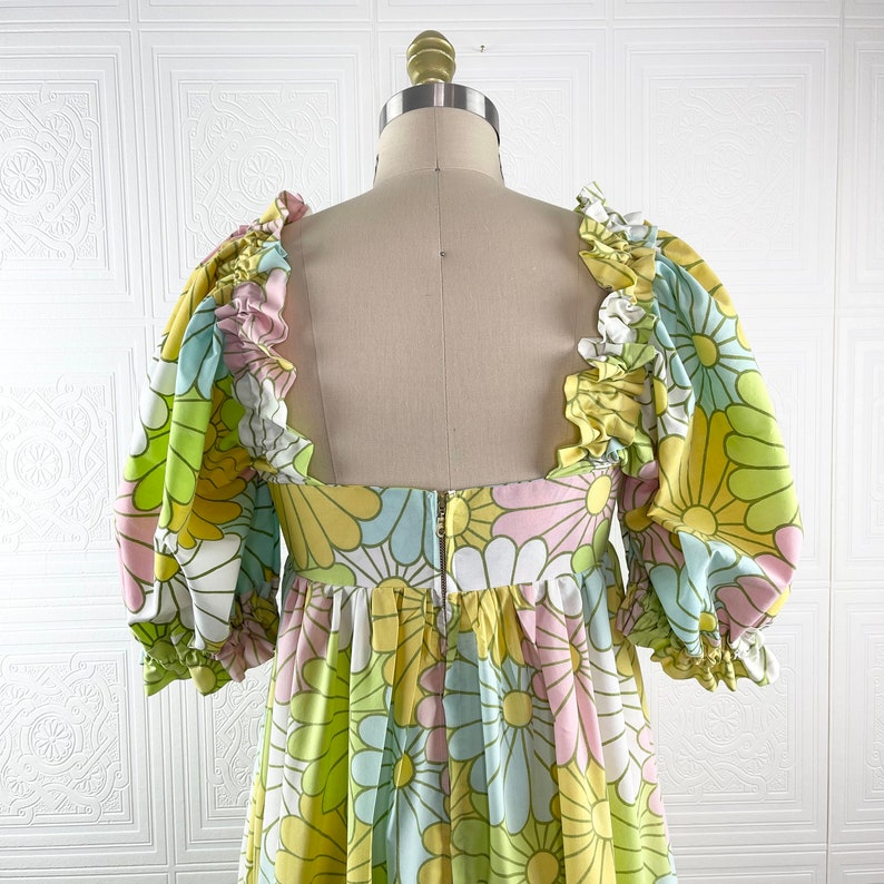 Upcycled Puff Sleeve Dress / Dress made from vintage sheets / Ruffle Sleeve Peasant Dress / Funky Florals / Oscilatey image 6