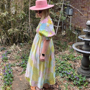 Upcycled Puff Sleeve Dress / Dress made from vintage sheets / Ruffle Sleeve Peasant Dress / Funky Florals / Oscilatey image 2
