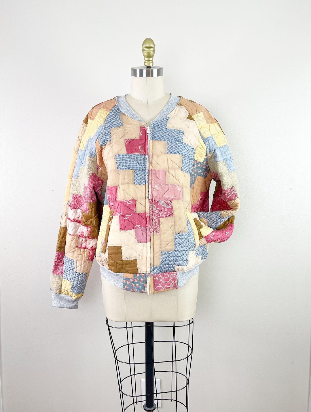 Quilt Patchwork Bomber Jacket / Vintage Patchwork Quilt Coat / Jacket