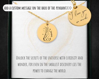 Collier scientifique personnalisé : pendentif à breloque labo gravé