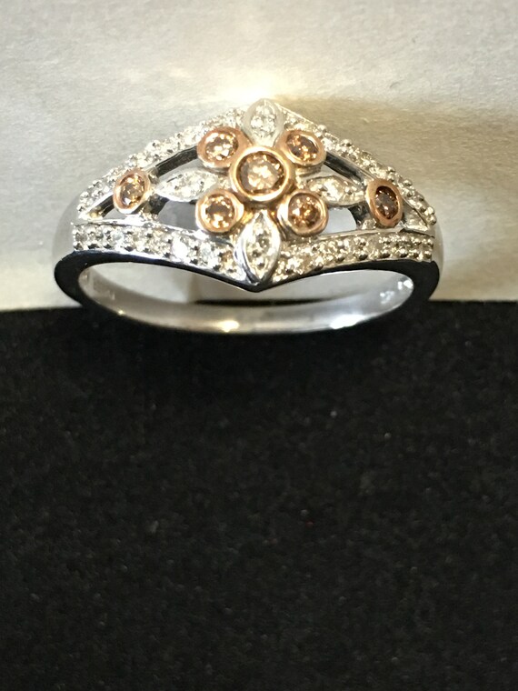 Beautiful cubic zirconia ring - Gem