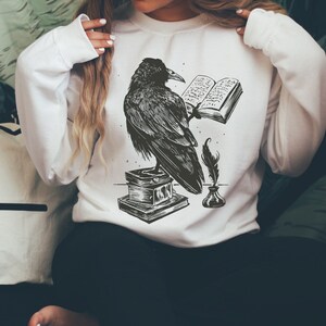 Reading Raven Sweatshirt, Crow Shirt, Bookish Shirt, Goth Shirt, Witchy Shirt, Gothic, Occult Shirt, Love Reading, Raven, Dark Academia