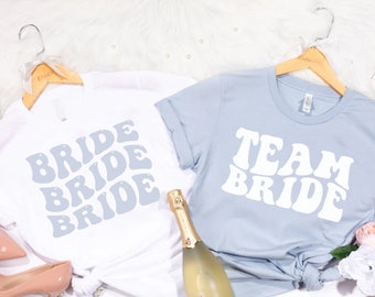 Camiseta Groovy Bride, Despedida de soltera, Equipo de la novia, Grupo de la novia, Dama de honor, Conjunto de camisetas para prepararse, Camisetas para la fiesta nupcial azul claro