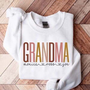 Custom Grandma Sweatshirt Hoodie, Grandkids name Sweatshirt, Mothers Day Gift for Grandma sweatshirt with kid name Grammy Nana Gigi Mimi