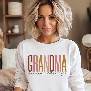 Custom Grandma Sweatshirt Hoodie, Grandkids name Sweatshirt, Mothers Day Gift for Grandma sweatshirt with kid name Grammy Nana Gigi Mimi