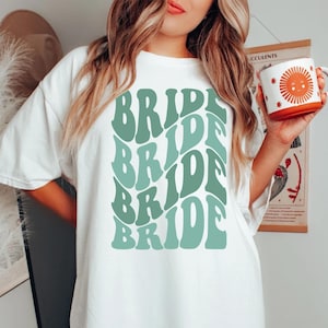 Retro Bride Shirt, Groovy Birde, Bachelorette Party, Team Bride Tribe, Bride Squad, Bridesmaid Shirt Set, Wavy Bridal Party
