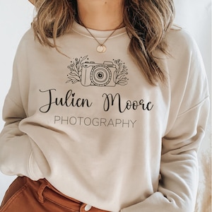 Custom Photographer Sweater, Personalized Photography Name Shirt, Photographer Crewneck Sweatshirt, Photography Gifts, Retro Vintage Camera