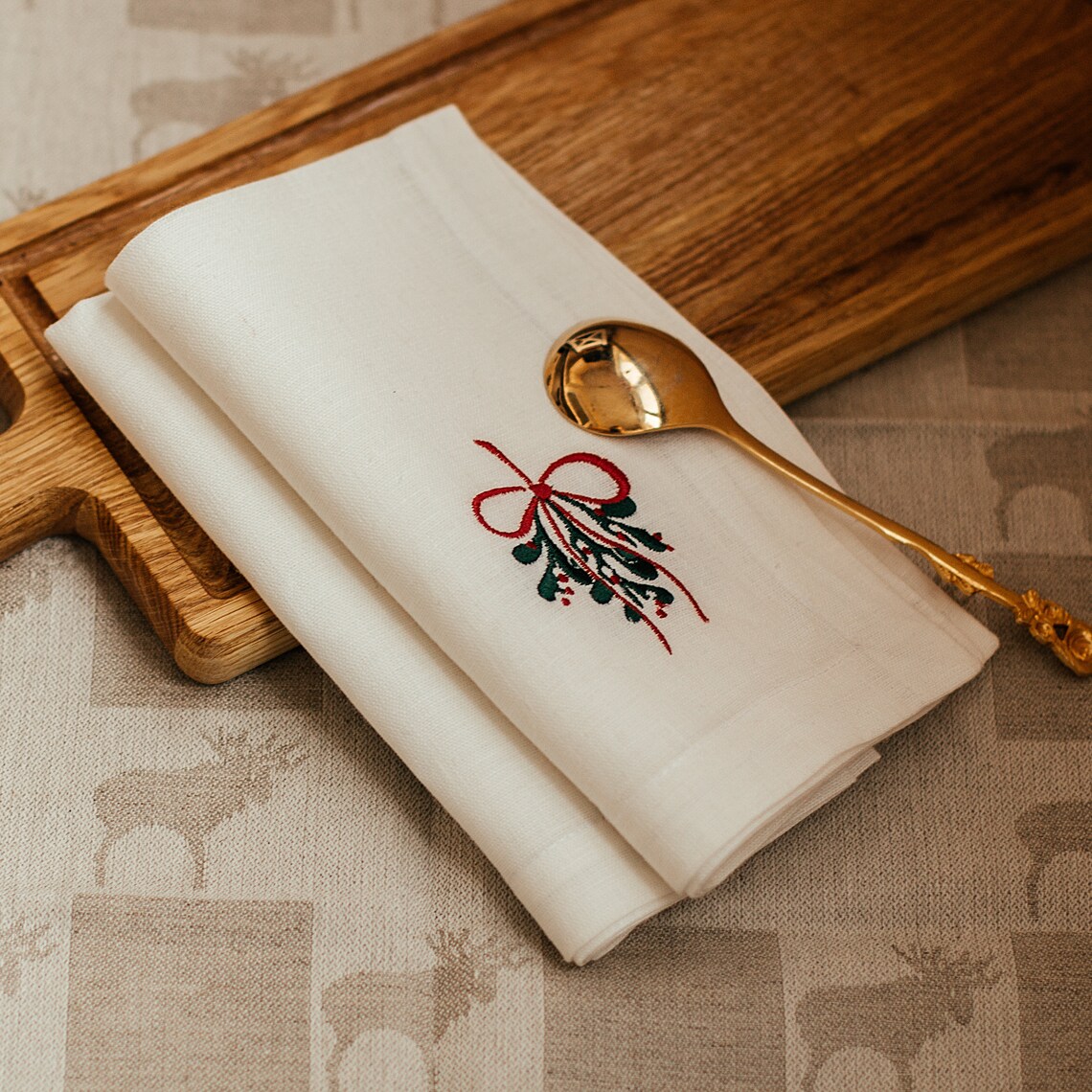 Mistletoe linen napkins Embroidered white linen napkins Etsy