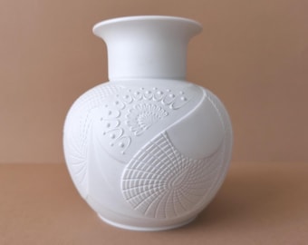 Kaiser porcelain vase, bisque porcelain, 16 cm, bulbous, white, relief pattern