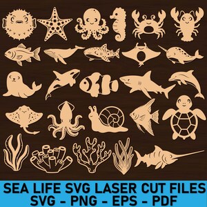 Könnte beinhalten: Eine Sammlung von lasergeschnittenen Meereslebewesen in Hellbraun. Das Bild zeigt verschiedene Meeresbewohner, darunter Seestern, Oktopus, Seepferdchen, Krabbe, Hummer, Fisch, Wal, Hai, Rochen, Delfin, Robbe, Clownfisch und Schildkröte. Der Text unten lautet "SEA LIFE SVG LASER CUT FILES SVG - PNG - EPS - PDF".